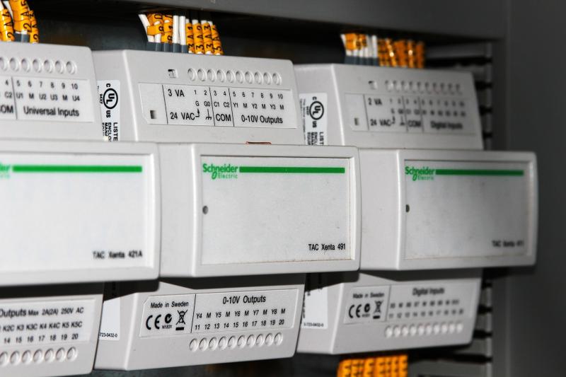 Reformas Elétricas: Como Garantir Segurança e Eficiência na Sua Residência Reformas Elétricas: Como Garantir Segurança e Eficiência na Sua Residência